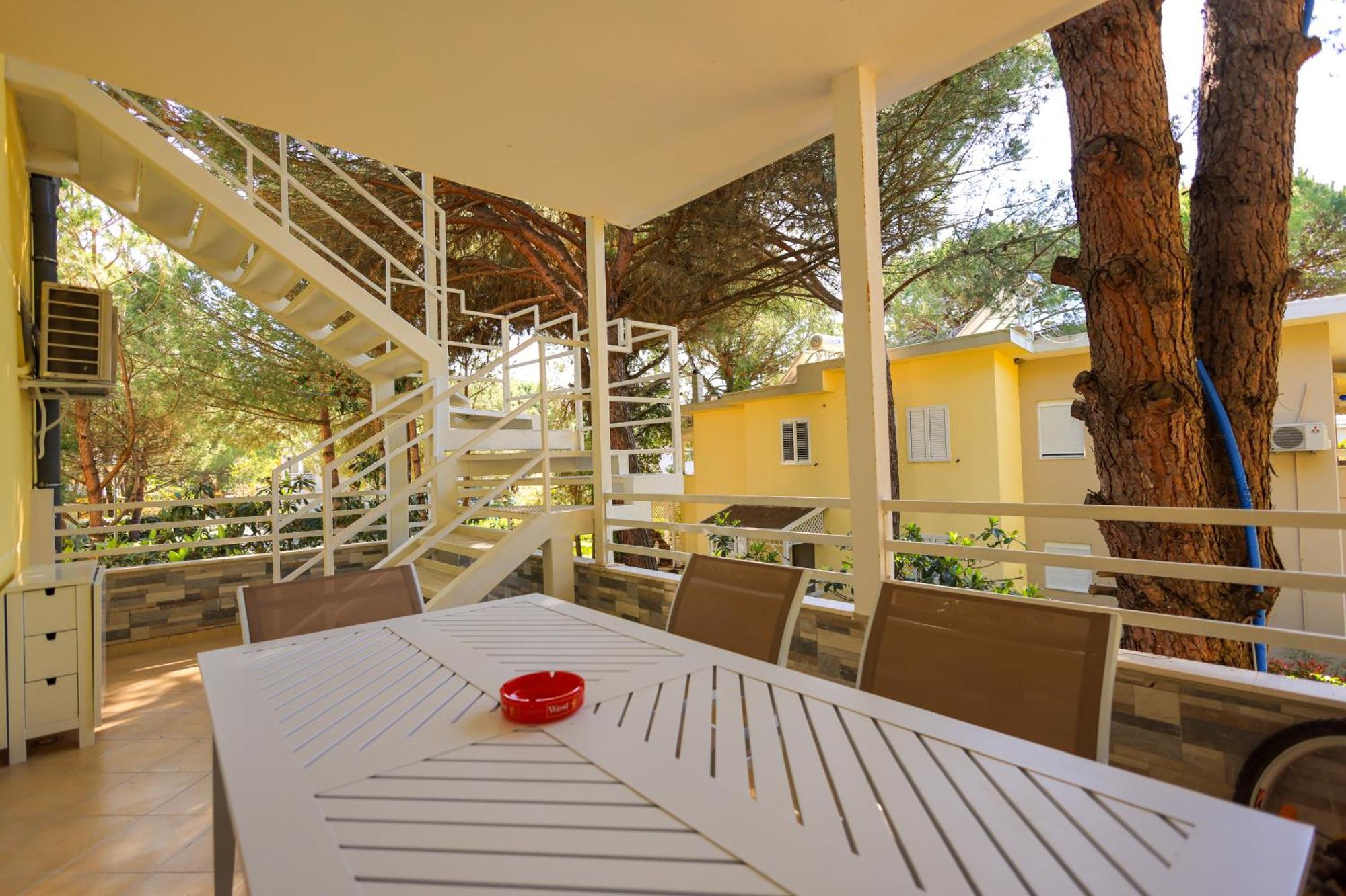 Grandstay Villa Perla Resort Durrës 外观 照片