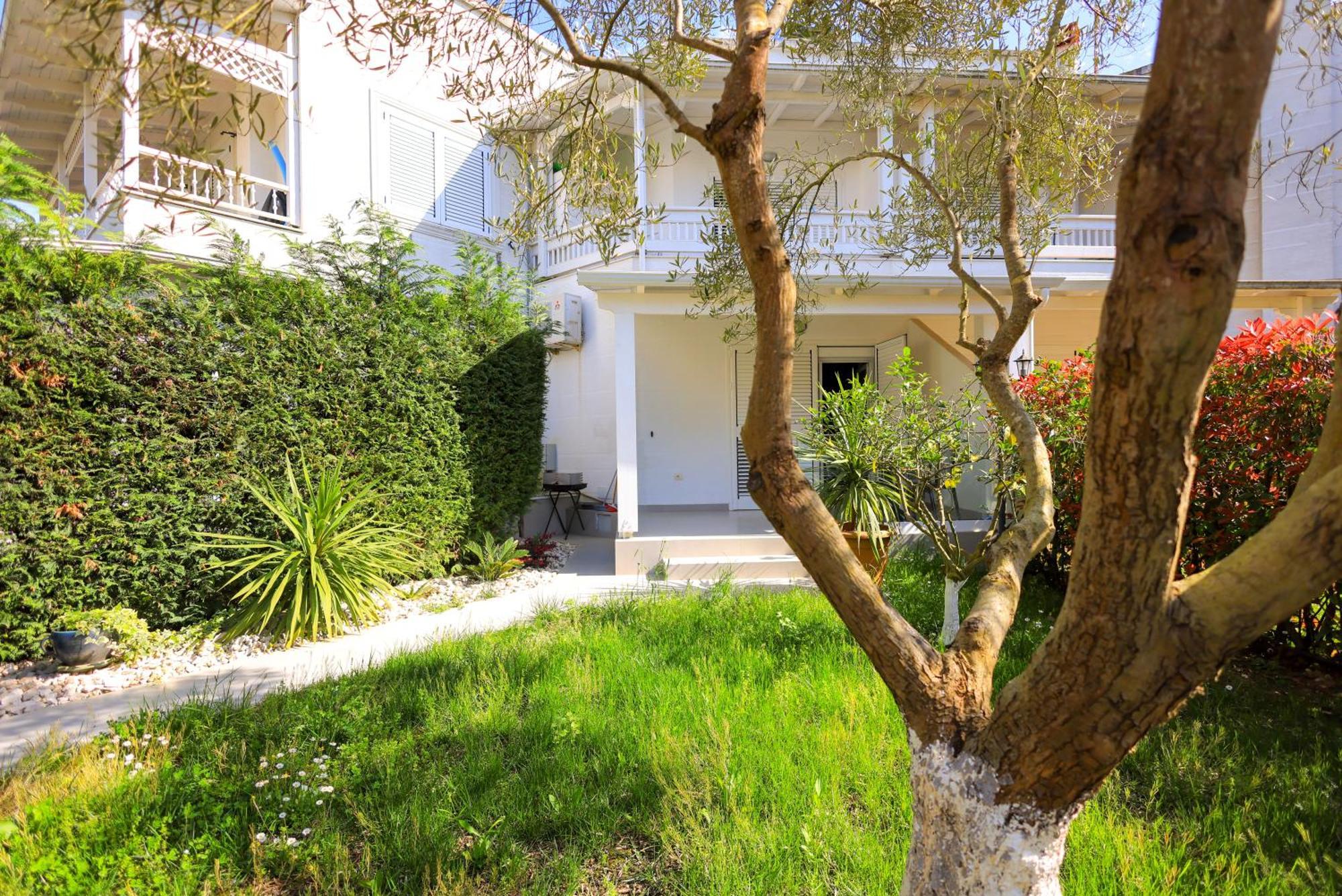 Grandstay Villa Perla Resort Durrës 外观 照片